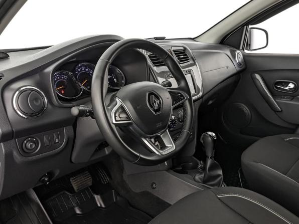 Renault Sandero II Рестайлинг с пробегом 2019 года, цена 1 180 000 рублей, 123084 км, хэтчбек, Автокод Объявления