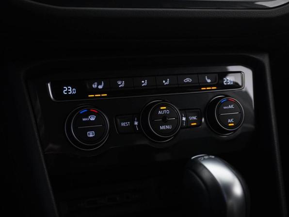 Volkswagen Tiguan II с пробегом 2019 года, цена 2 278 444 рубля, 124254 км, внедорожник, Автокод Объявления