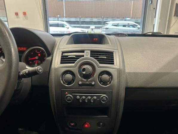 Renault Megane II с пробегом 2005 года, цена 380 000 рублей, 190315 км, седан, Автокод Объявления