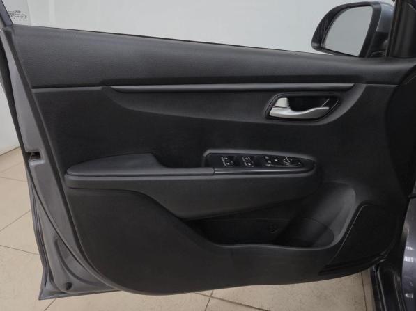 Kia Rio IV с пробегом 2019 года, цена 1 550 000 рублей, 123857 км, хэтчбек, Автокод Объявления