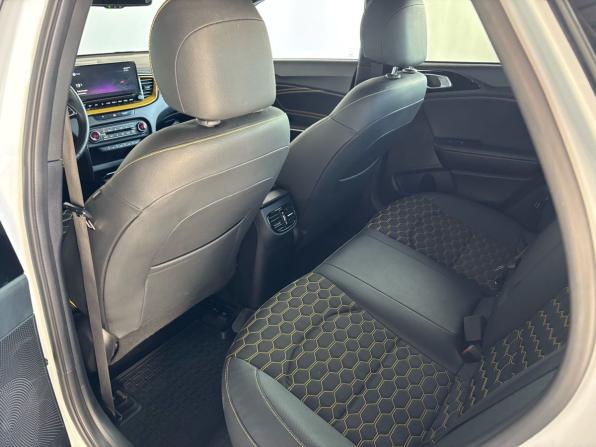 Kia XCeed I с пробегом 2021 года, цена 2 349 000 рублей, 74250 км, хэтчбек, Автокод Объявления