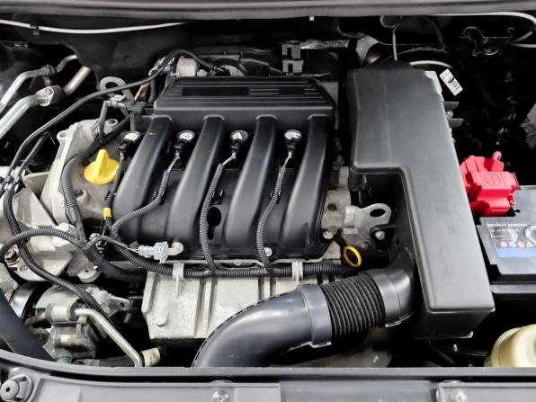 Renault Logan II с пробегом 2017 года, цена 980 000 рублей, 52500 км, седан, Автокод Объявления