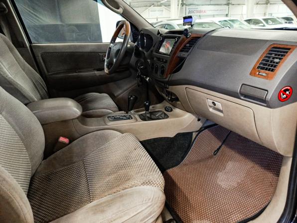 Toyota Fortuner I Рестайлинг с пробегом 2009 года, цена 1 300 000 рублей, 338360 км, внедорожник, Автокод Объявления