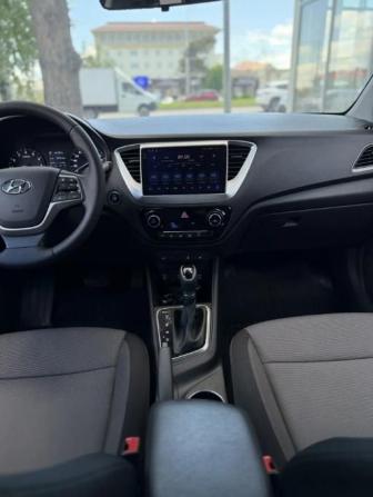 Hyundai Solaris II с пробегом 2018 года, цена 1 590 000 рублей, 162057 км, седан, Автокод Объявления