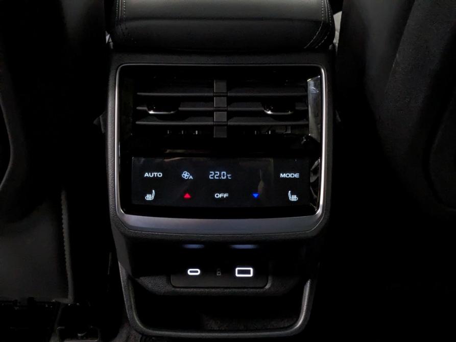 Geely Monjaro I Москва  - изображение 29