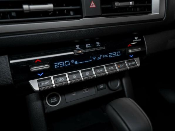 Mitsubishi L200 VI с пробегом 2025 года, цена 5 300 000 рублей, 50 км, пикап, Автокод Объявления