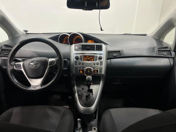 Toyota Verso I с пробегом 2010 года, цена 989 000 рублей, 288000 км, компактвэн, Автокод Объявления
