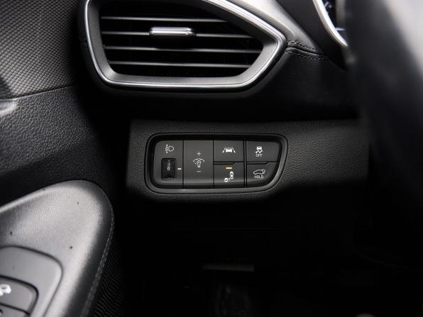 Hyundai Santa Fe IV с пробегом 2020 года, цена 2 876 000 рублей, 120145 км, внедорожник, Автокод Объявления