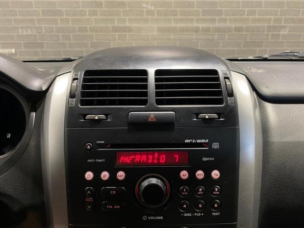 Suzuki Grand Vitara II Рестайлинг с пробегом 2011 года, цена 1 299 000 рублей, 106936 км, внедорожник, Автокод Объявления