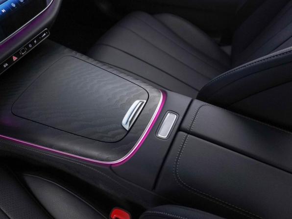 Mercedes-Benz E-Класс VI (W214 S214) с пробегом 2025 года, цена 7 899 658 рублей, 15832 км, седан, Автокод Объявления