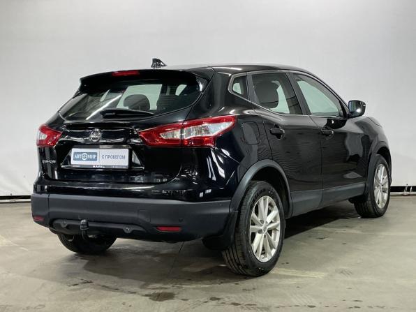 Nissan Qashqai II с пробегом 2018 года, цена 1 559 000 рублей, 162804 км, внедорожник, Автокод Объявления