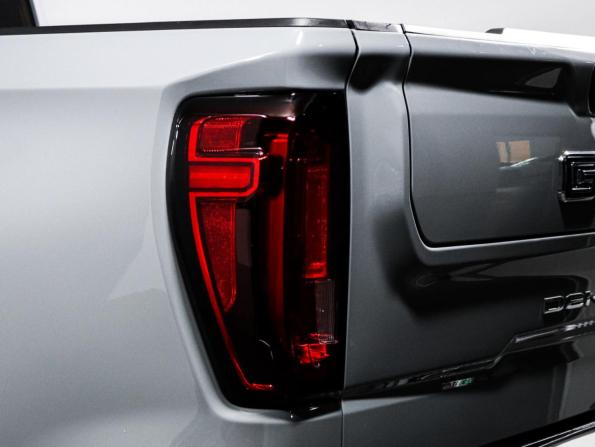 GMC Sierra IV Рестайлинг с пробегом 2024 года, цена 10 290 000 рублей, 54787 км, offers.body_type.unknown, Автокод Объявления