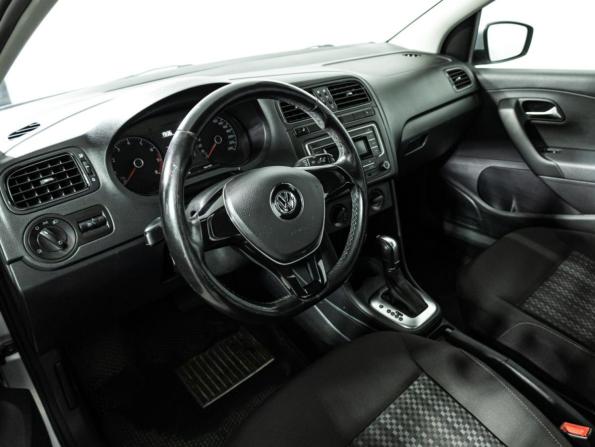 Volkswagen Polo V Рестайлинг с пробегом 2016 года, цена 949 700 рублей, 162000 км, седан, Автокод Объявления