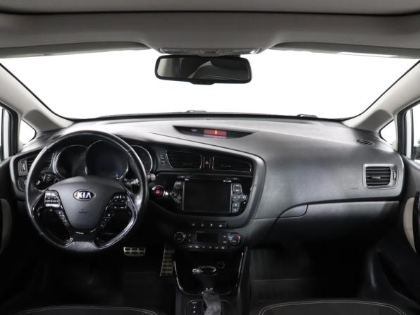 Kia Ceed II с пробегом 2012 года, цена 1 265 000 рублей, 117612 км, хэтчбек, Автокод Объявления