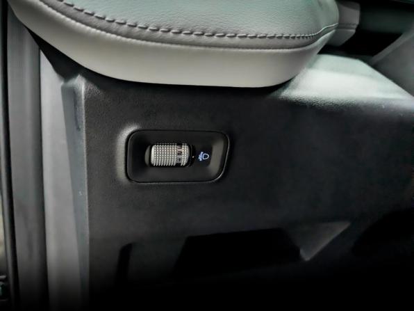 Geely Atlas II с пробегом 2024 года, цена 3 307 000 рублей, 27034 км, внедорожник, Автокод Объявления