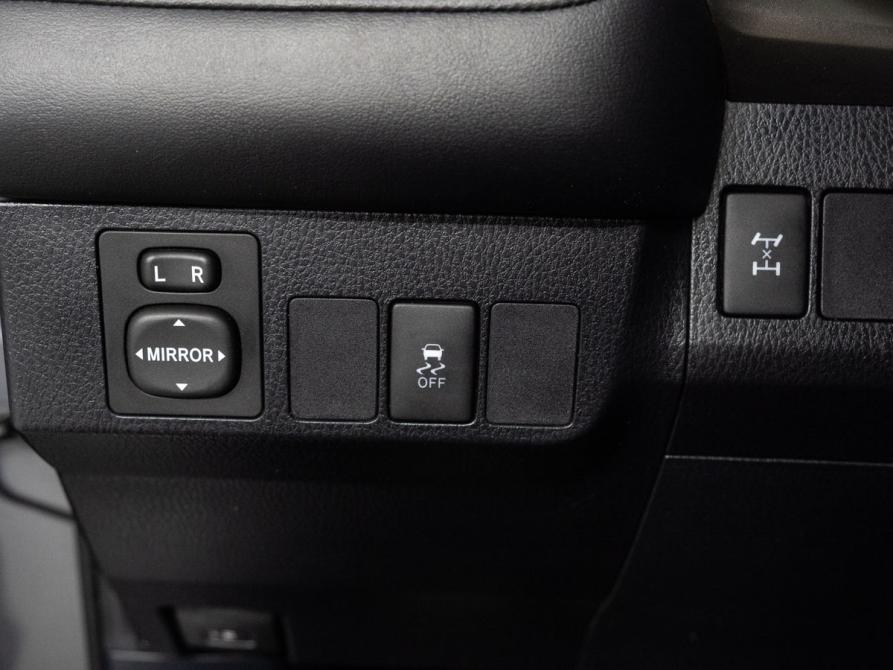 Toyota RAV4 IV (XA40) Тюмень  - изображение 13