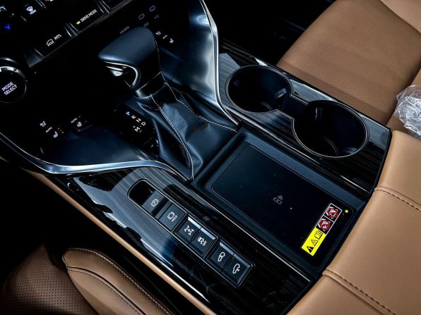 Lexus LX IV с пробегом 2025 года, цена 20 999 000 рублей, 1510 км, внедорожник, Автокод Объявления