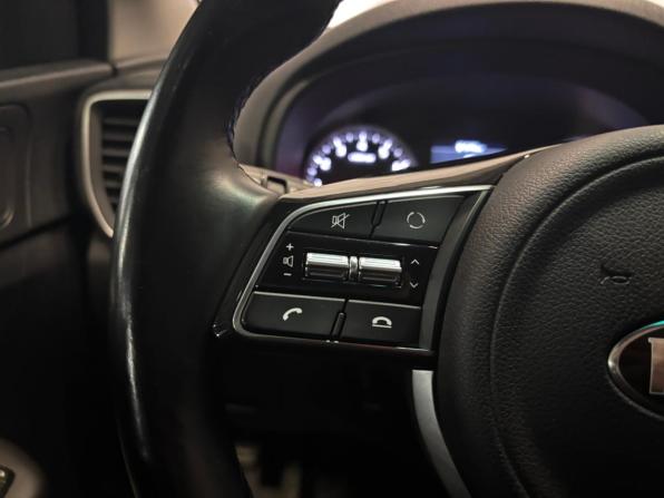 Kia Sportage IV Рестайлинг с пробегом 2021 года, цена 2 189 000 рублей, 79468 км, внедорожник, Автокод Объявления