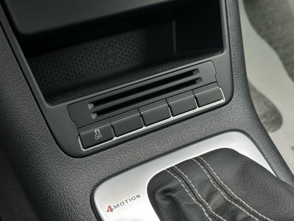 Volkswagen Tiguan I Рестайлинг с пробегом 2015 года, цена 1 580 000 рублей, 179243 км, внедорожник, Автокод Объявления