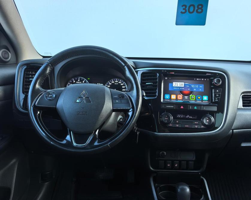 Mitsubishi Outlander III Рестайлинг 2 Санкт-Петербург  - изображение 11