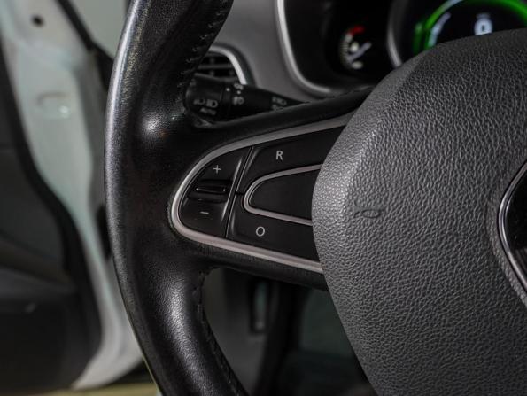 Renault Megane IV с пробегом 2018 года, цена 1 549 000 рублей, 128549 км, универсал, Автокод Объявления