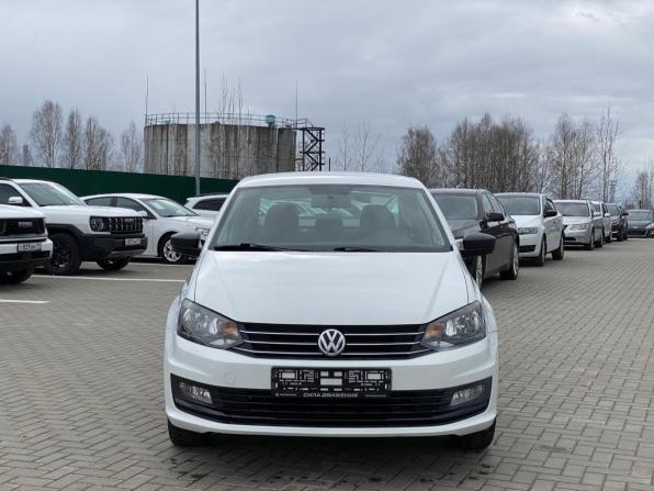 Volkswagen Polo V Рестайлинг с пробегом 2015 года, цена 1 000 000 рублей, 78798 км, седан, Автокод Объявления