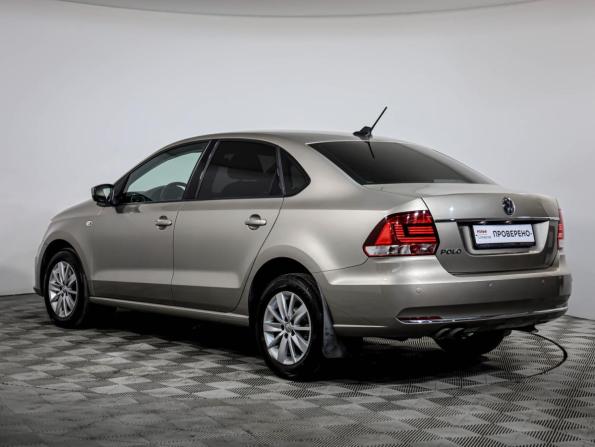 Volkswagen Polo V Рестайлинг с пробегом 2017 года, цена 1 419 000 рублей, 90401 км, седан, Автокод Объявления