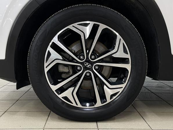 Hyundai Santa Fe IV с пробегом 2018 года, цена 3 500 000 рублей, 75719 км, внедорожник, Автокод Объявления
