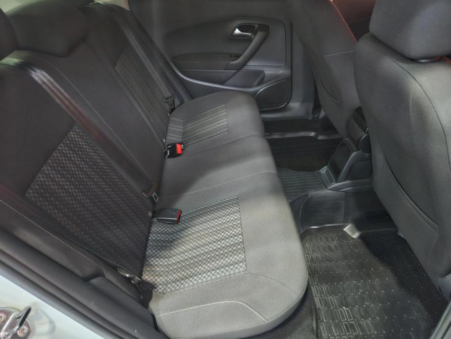 Volkswagen Polo V Рестайлинг Вологда  - изображение 12