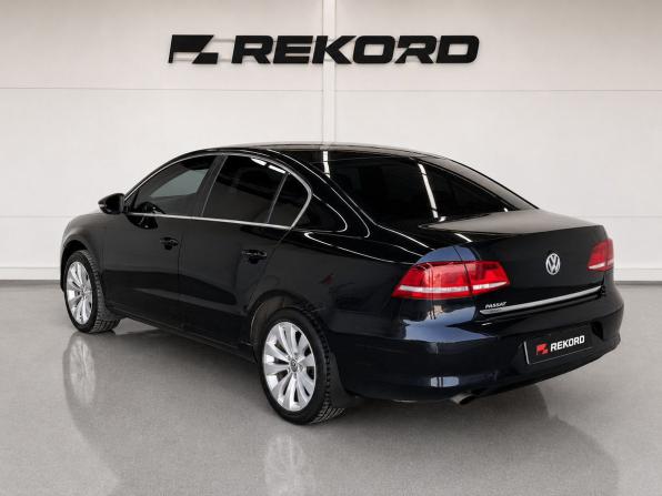 Volkswagen Passat B7 с пробегом 2011 года, цена 679 000 рублей, 252450 км, седан, Автокод Объявления