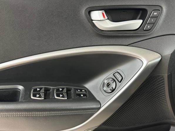 Hyundai Santa Fe III с пробегом 2013 года, цена 1 850 000 рублей, 173887 км, внедорожник, Автокод Объявления
