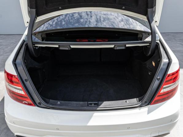 Mercedes-Benz C-Класс III (W204) Рестайлинг с пробегом 2012 года, цена 1 440 000 рублей, 241990 км, седан, Автокод Объявления