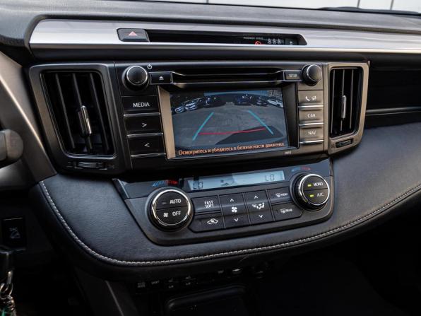 Toyota RAV4 IV (XA40) Рестайлинг с пробегом 2015 года, цена 2 320 000 рублей, 91789 км, внедорожник, Автокод Объявления