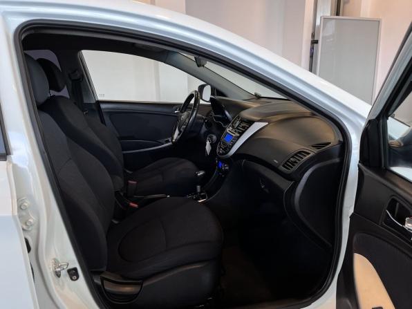 Hyundai Solaris I с пробегом 2012 года, цена 726 000 рублей, 214527 км, седан, Автокод Объявления