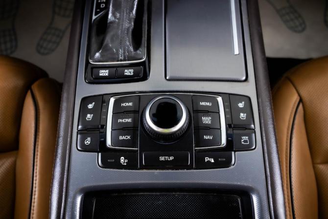 Hyundai Genesis II с пробегом 2014 года, цена 1 999 000 рублей, 182362 км, седан, Автокод Объявления