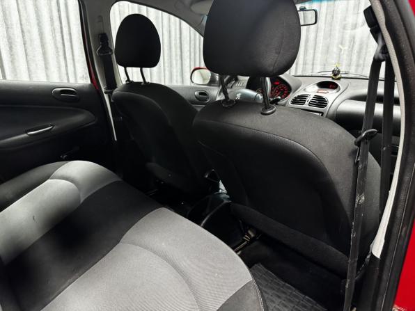 Peugeot 206 с пробегом 2006 года, цена 300 000 рублей, 198216 км, хэтчбек, Автокод Объявления