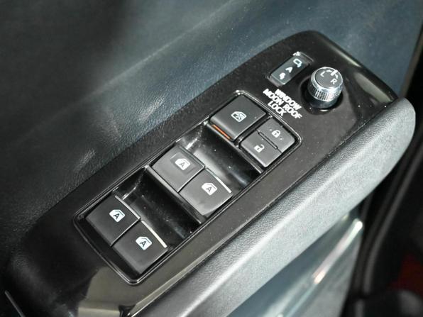 Toyota Alphard III с пробегом 2015 года, цена 3 570 000 рублей, 161799 км, минивэн, Автокод Объявления