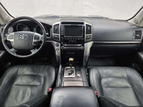 Toyota Land Cruiser 200 Series Рестайлинг 1 с пробегом 2012 года, цена 3 300 000 рублей, 270890 км, внедорожник, Автокод Объявления