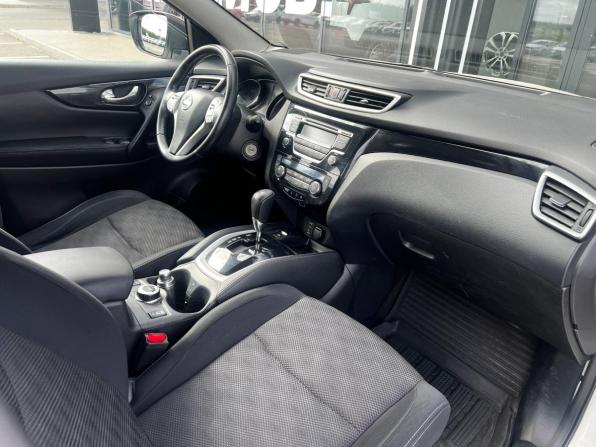 Nissan Qashqai II с пробегом 2015 года, цена 1 347 000 рублей, 196300 км, внедорожник, Автокод Объявления