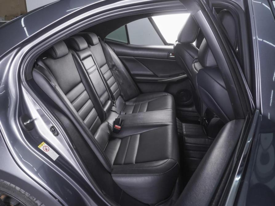 Lexus IS III Рестайлинг Ростов-на-Дону  - изображение 7