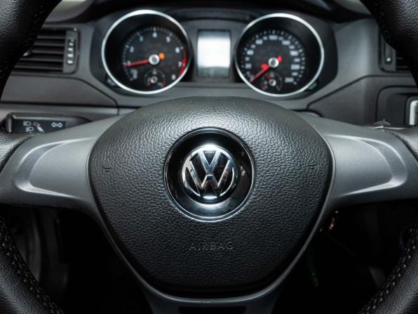 Volkswagen Jetta VI Рестайлинг с пробегом 2015 года, цена 921 000 рублей, 139395 км, седан, Автокод Объявления