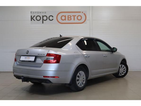 Skoda Octavia III (A7) Рестайлинг с пробегом 2018 года, цена 1 219 600 рублей, 217600 км, лифтбек, Автокод Объявления