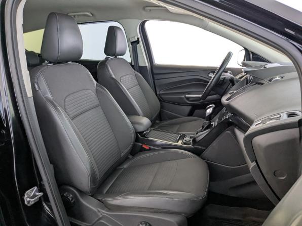 Ford Kuga II Рестайлинг с пробегом 2018 года, цена 1 655 000 рублей, 154040 км, внедорожник, Автокод Объявления