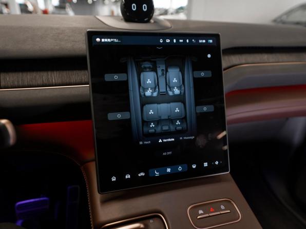 Nio EC7 с пробегом 2023 года, цена 7 400 000 рублей, 17497 км, внедорожник, Автокод Объявления