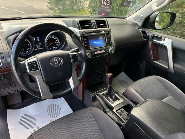Toyota Land Cruiser Prado 150 Series Рестайлинг 1 с пробегом 2014 года, цена 2 949 000 рублей, 230801 км, внедорожник, Автокод Объявления
