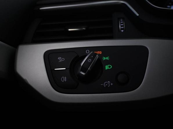Audi A4 V (B9) с пробегом 2019 года, цена 2 353 055 рублей, 137932 км, универсал, Автокод Объявления