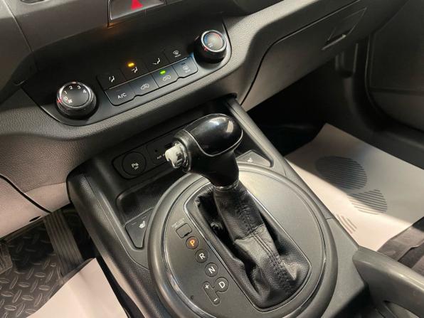 Kia Sportage III с пробегом 2011 года, цена 989 000 рублей, 271000 км, внедорожник, Автокод Объявления