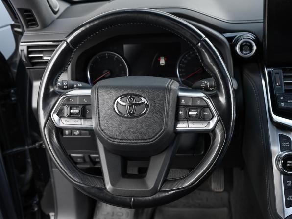 Toyota Land Cruiser 300 Series с пробегом 2022 года, цена 7 998 000 рублей, 146306 км, внедорожник, Автокод Объявления