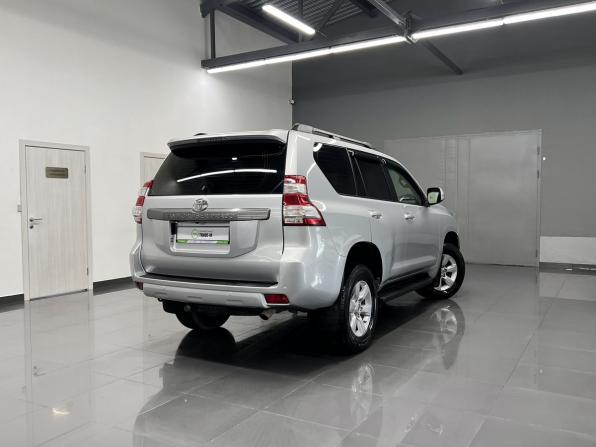 Toyota Land Cruiser Prado 150 Series Рестайлинг 1 с пробегом 2016 года, цена 3 645 000 рублей, 196164 км, внедорожник, Автокод Объявления