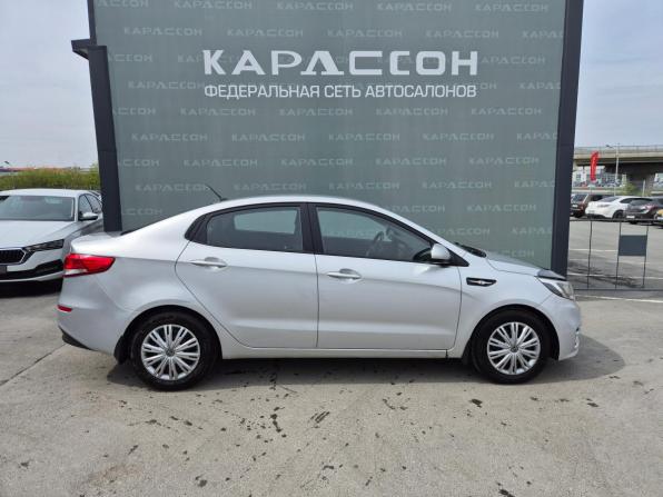 Kia Rio III Рестайлинг с пробегом 2016 года, цена 790 000 рублей, 180985 км, седан, Автокод Объявления